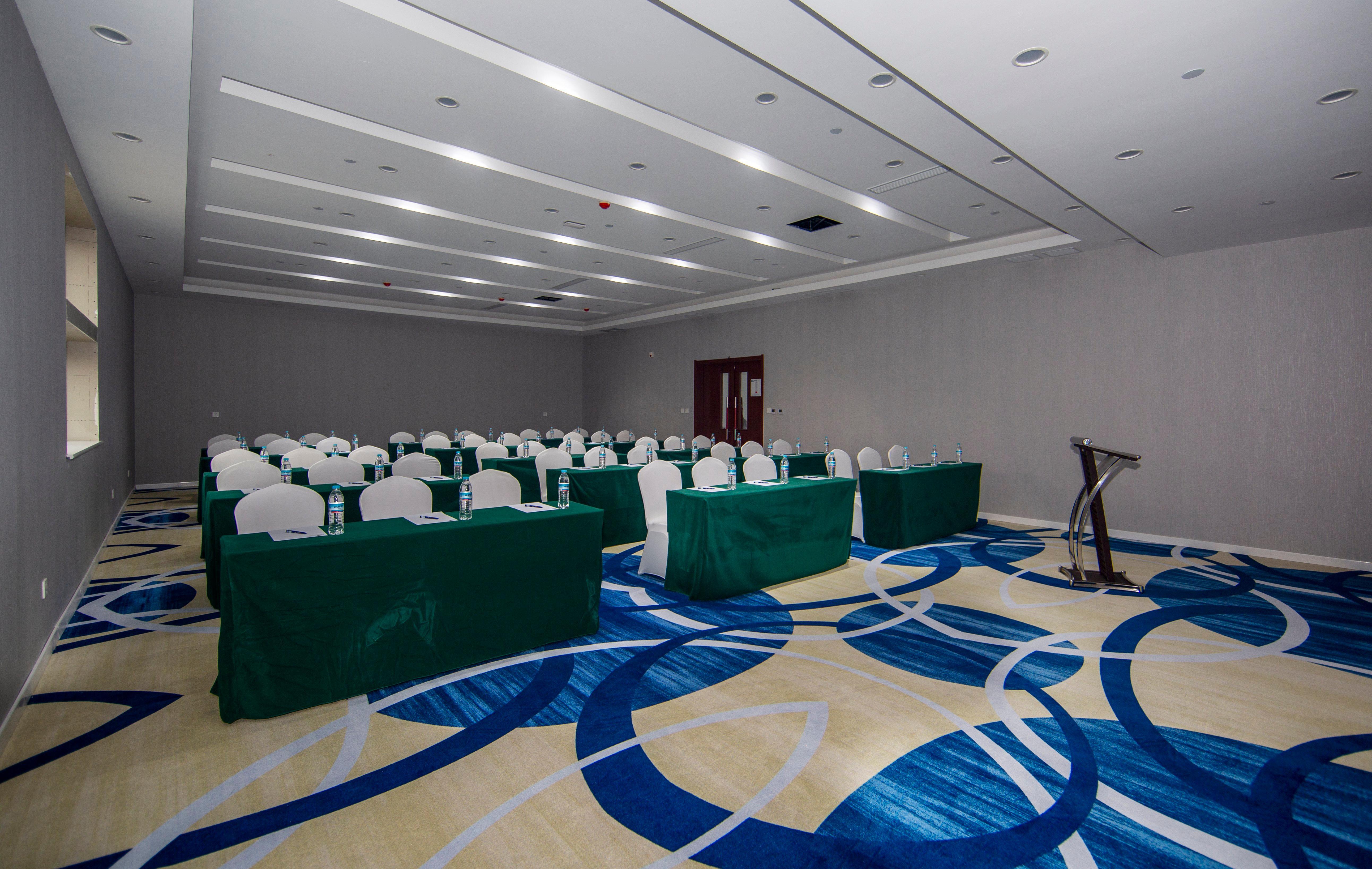 Holiday Inn Express Jinan Jingshi Road, An Ihg Hotel Extérieur photo